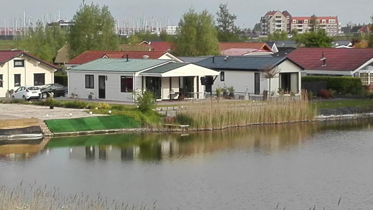 Het Boothuis Villa Sint Annaland Exteriör bild